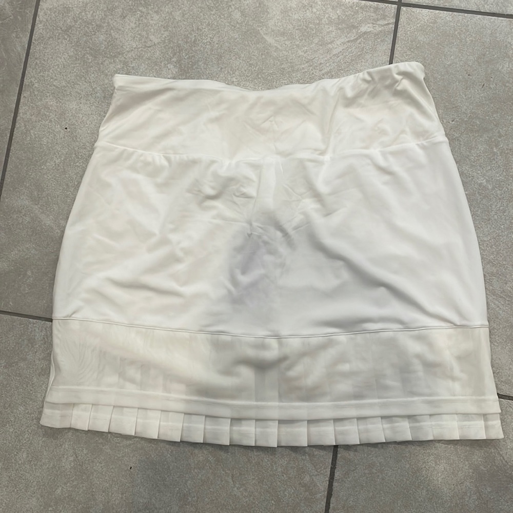 NWOT Levelwear golf skort